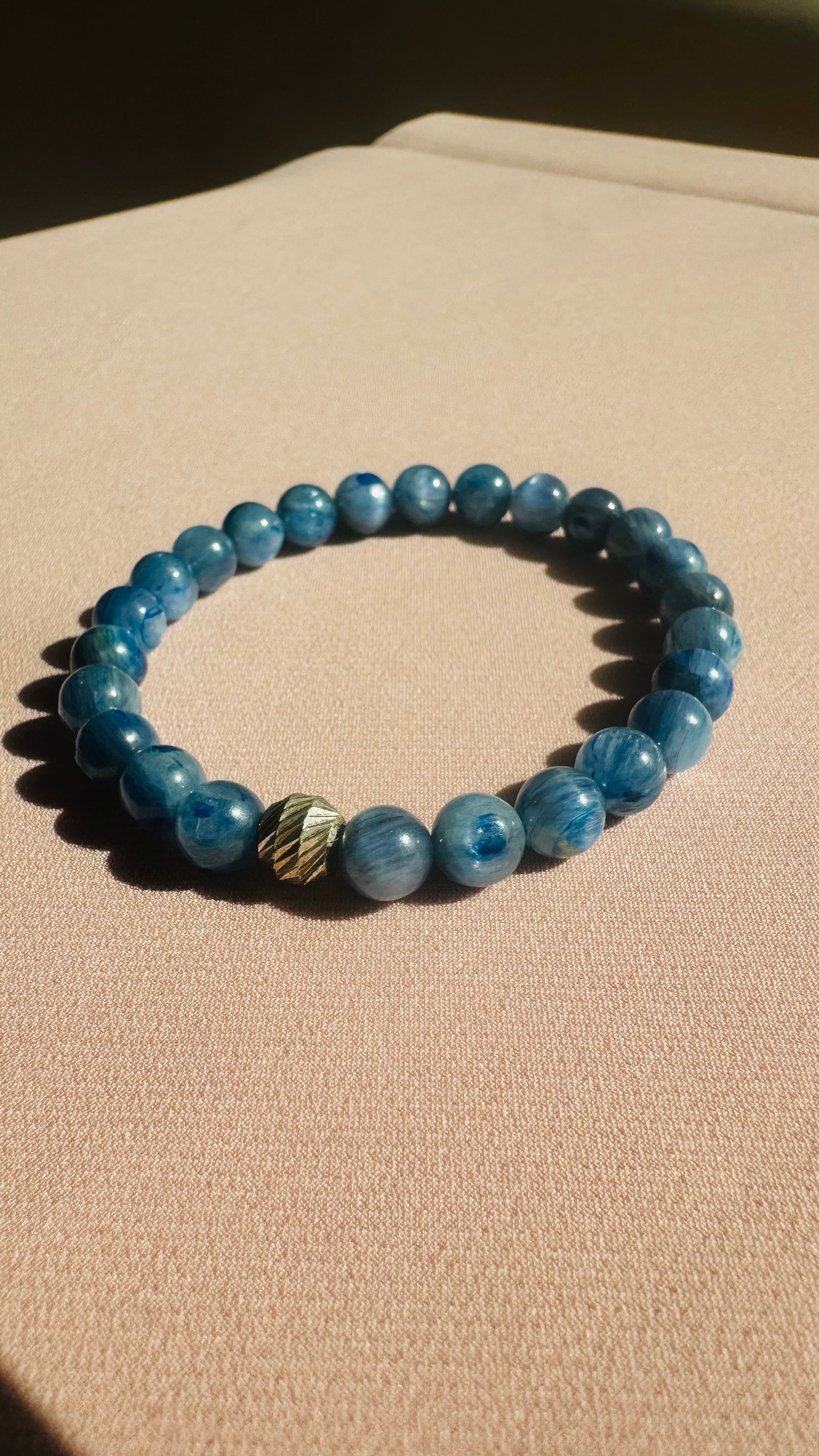003 Kyanit Blau